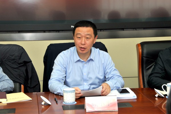 顧小平書記出席會議并講話.jpg